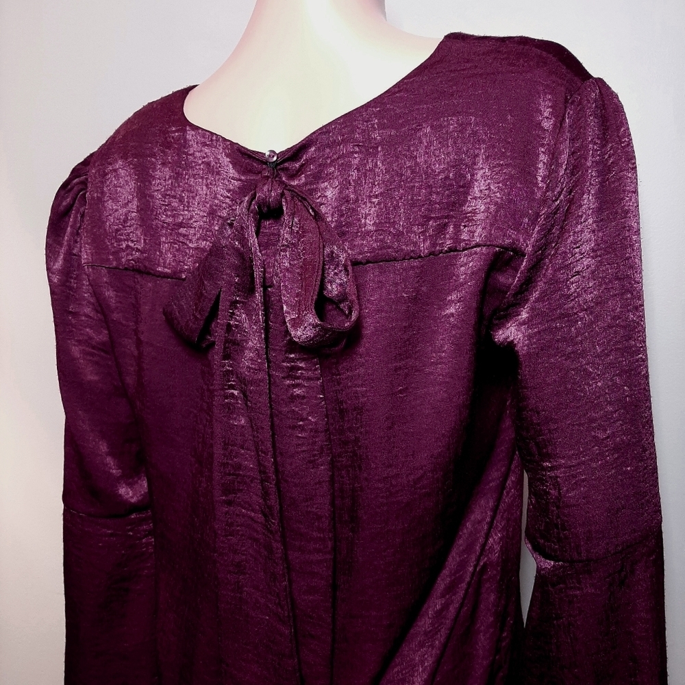 ARTIZAN ROBIN BARRE Flare Sleeve Satin Blouse Top Burgundy Womens Size Medium - Picture 7 of 14